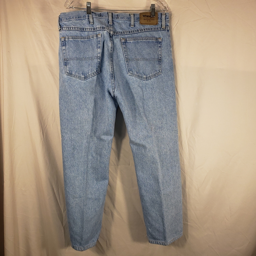 Vintage Wrangler Authentics Classic Blue Jeans - 36 X 28 - Picture 3 of 4